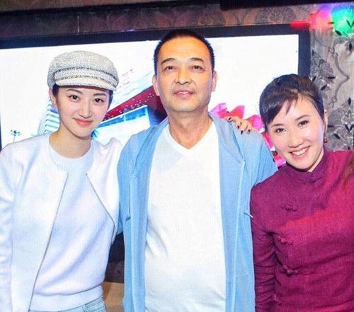 景甜的爸爸是什么背景 景甜的全家福爆出