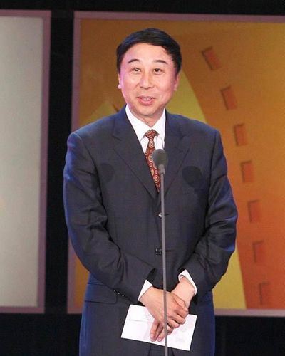 冯巩妻子艾慧简历 冯巩和妻子艾慧的爱情