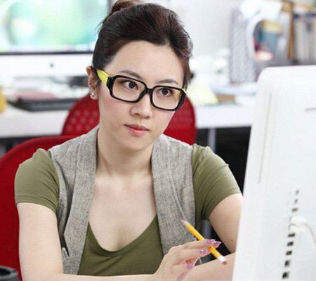 王博谷家庭背景和资料介绍 王博谷和巴图不配吗