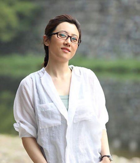 王博谷家庭背景和资料介绍 王博谷和巴图不配吗