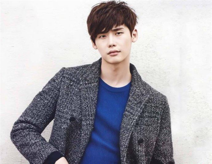 李钟硕谈过恋爱吗 李钟硕有过哪些女朋友