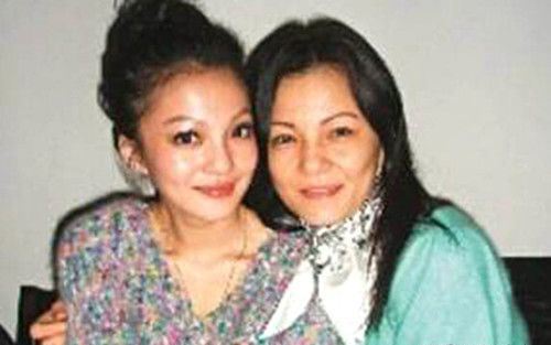 张韶涵当年发生了什么 张韶涵和她妈妈翻脸内幕