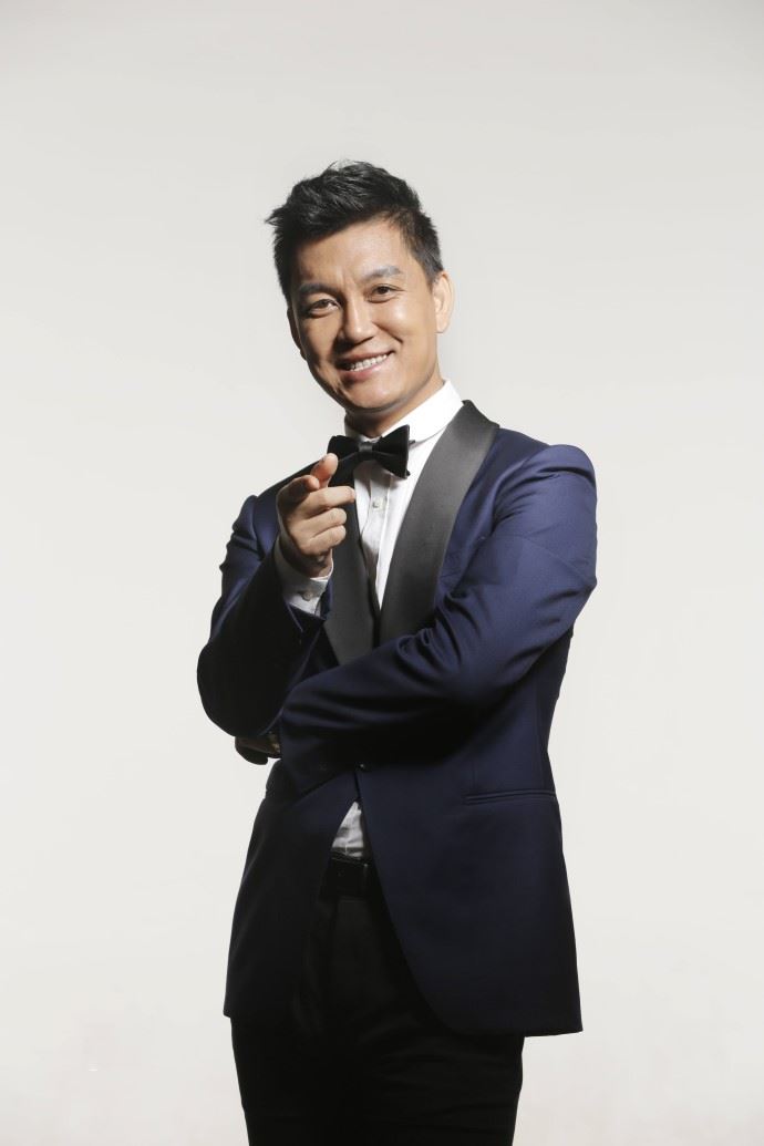 村长李锐是哪里人 李锐老婆女儿照片曝光好般配