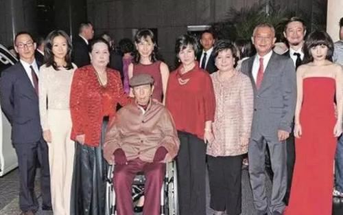 何鸿燊为什么能娶四个 赌王的17个子女介绍