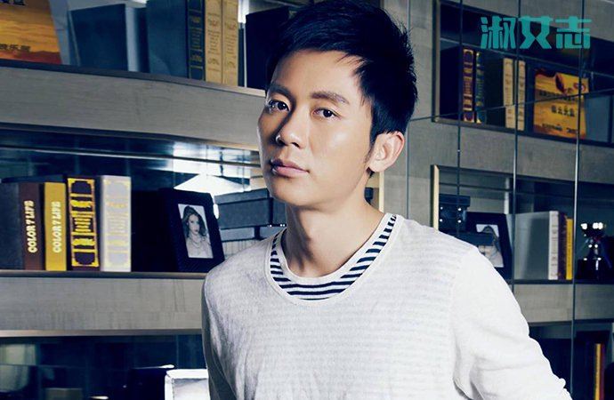 李晨家世显赫真的吗 李晨家境背景揭晓父母做什么的