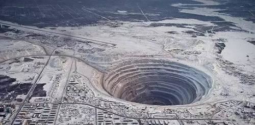 苏联地狱门怪物照片 俄罗斯地狱之门事件真相图片