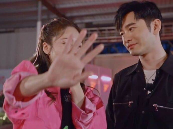 黄晓明安慰刘芸 黄晓明刘芸在一起过吗两人真实关系曝光