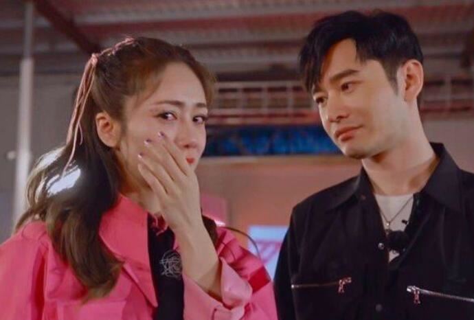 黄晓明安慰刘芸 黄晓明刘芸在一起过吗两人真实关系曝光