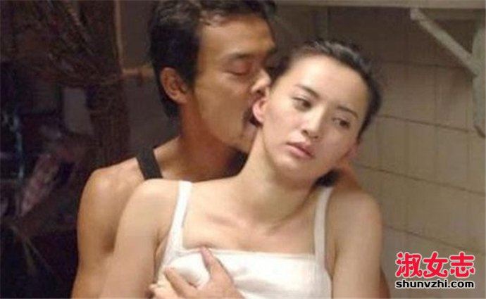 廖凡莫小棋沙滩床戏 赤身裸体挤奶场面惹火令人把持不住