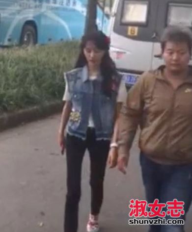 郑爽的胸有多大 郑爽的胸很小吗 郑爽三围