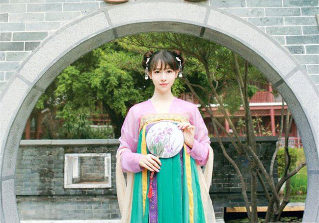 暴走大事件刘木子美腿 刘木子的资料和黑历史