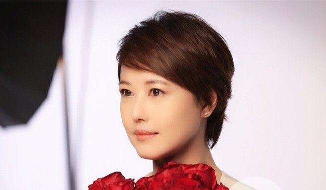 周海媚三级电影 周海媚与黄百鸣激情床戏