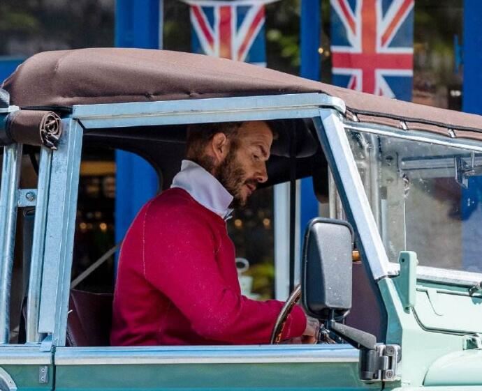 贝克汉姆秃顶近照 贝克汉姆中年危机快秃顶了是怎么回事