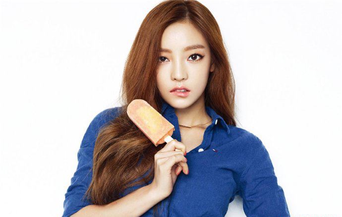 具荷拉事件是什么 具荷拉有家暴真相