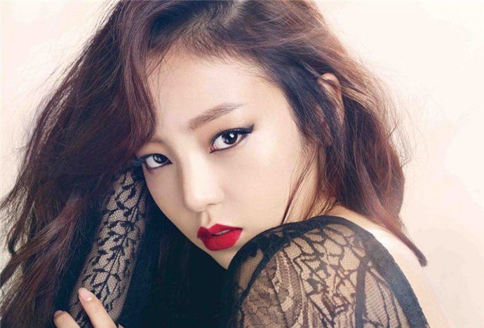 具荷拉事件是什么 具荷拉有家暴真相