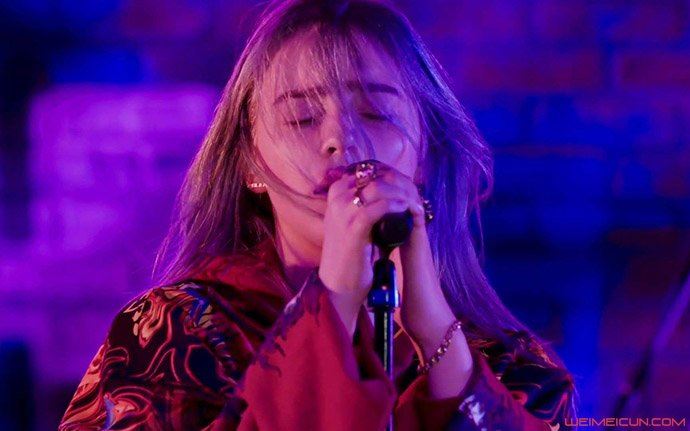 碧梨获奖 碧梨格莱美获奖网友心疼A妹