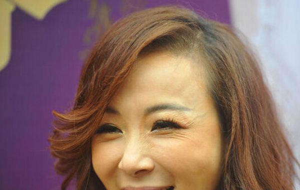 刘雨欣整容了吗 刘雨欣卧蚕比眼睛还大