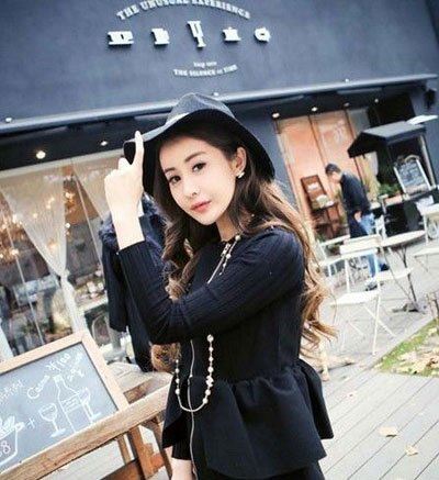 韦雪的孩子是谁的 韦雪去美国生孩子了