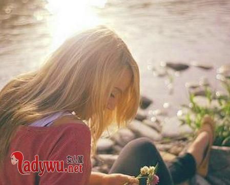 我和女秘书的暧昧 没能经受住她的诱惑