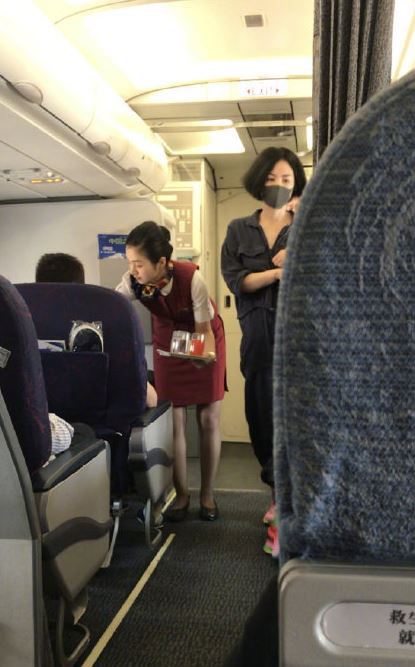  王菲承认要出新专辑 希望是实体专辑