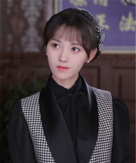  请赐我一双翅膀的演员介绍 鞠婧祎开启霸屏模式