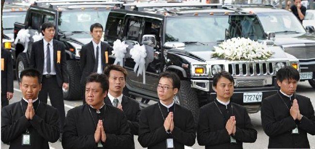 许海清是那个帮派的 许海清出殡台湾警方最难受的一天