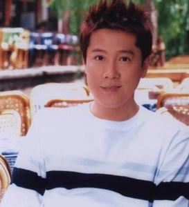 蔡国庆现任妻子照片 蔡国庆为什么那么娘