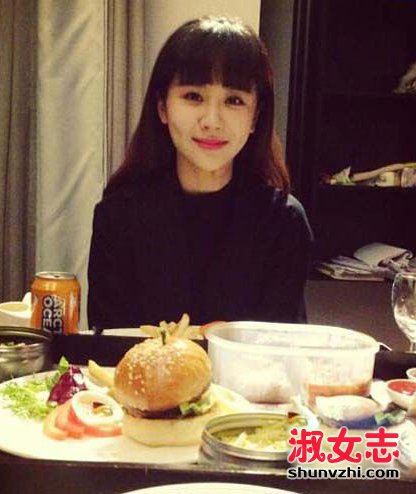 杨紫家庭背景 杨紫男友是谁 家庭背景 父母是谁？