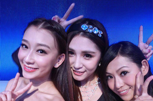 李念哥哥李思结婚 李思与李璐两人纯属炒作