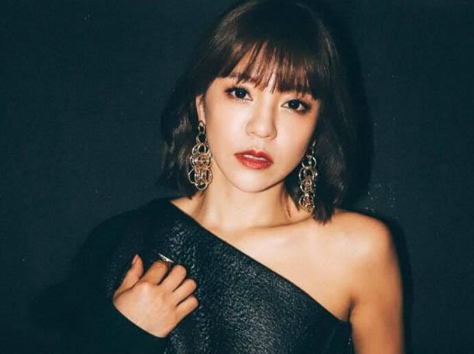 丁当太难了 担任队长却因为成员太大牌而难以管教失声痛哭