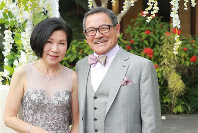 刘恺威妈妈李馥莹资料 刘丹与李馥莹一见钟情