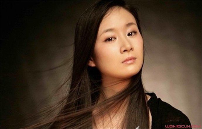 王亚彬的家庭背景父母资料、王亚彬的老公叫什么