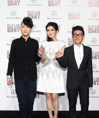 丁丁和张玮亲嘴接吻照 两人在一起了吗