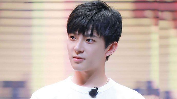 吴俊余个人资料、年龄多大 吴俊余家境揭秘