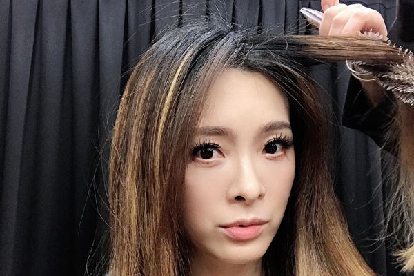 刘真的老公是干什么的 发文刘真情况不好