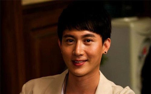 王龙华家世背景 王龙华爷爷妈妈是谁做什么的