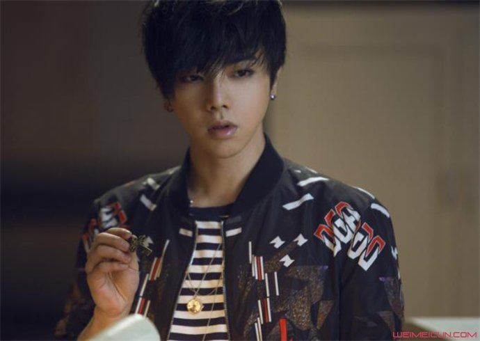 华晨宇家境如何 华晨宇父亲华福资产多少