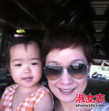 张嘉译老婆王海燕资料 家庭背景