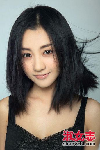 杨蓉的胸围多大 杨蓉个人资料和背景