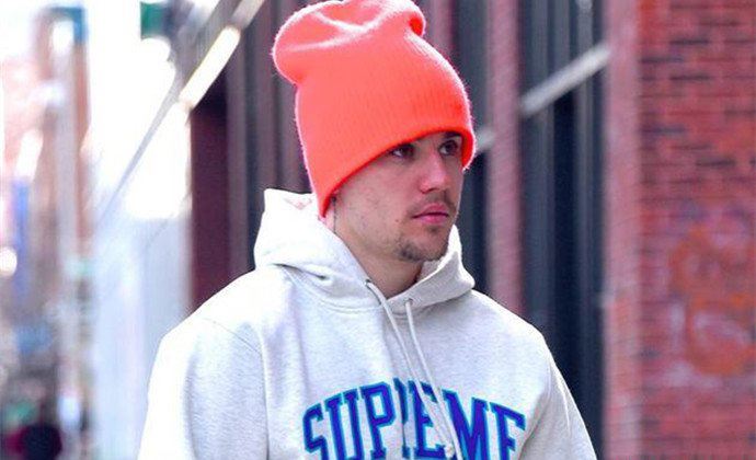 比伯房间遭女子误闯 陌生女子被警方逮捕