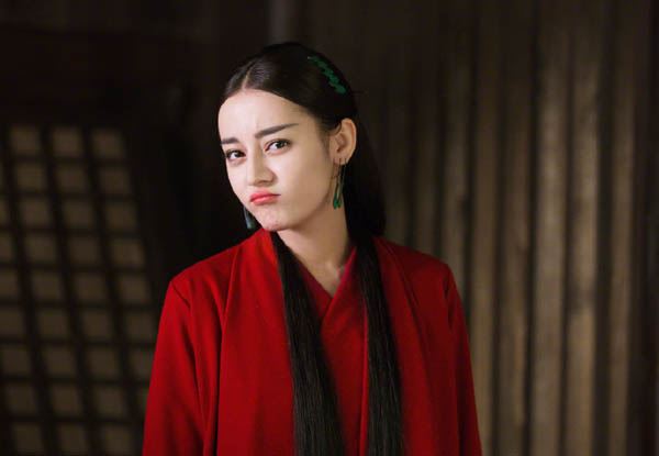 第十二届金鹰女神是誰 迪丽热巴成为新一届的金鹰女神