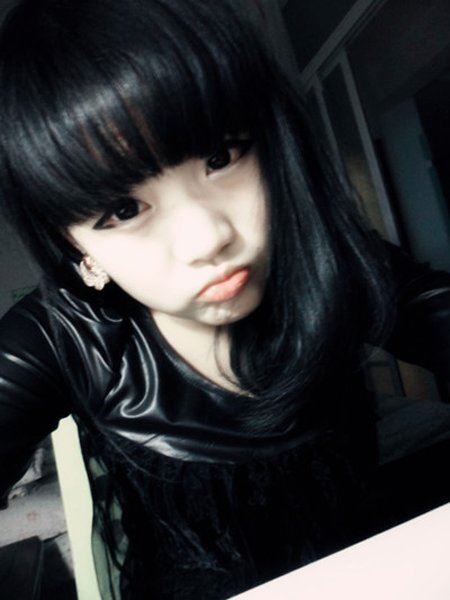 赵誉博和张依依素颜照 张依依以前的照片