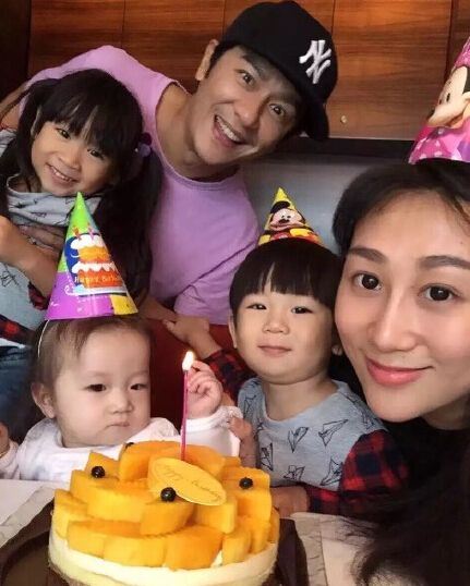 陈浩民狼吻门事件怎么回事 是哪个女的