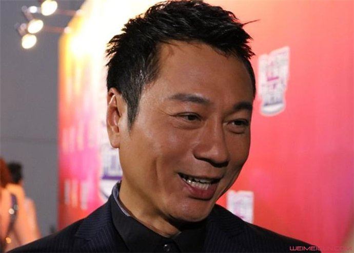 黎耀祥老婆梁耀莲年龄资料 曾有一段失败婚姻