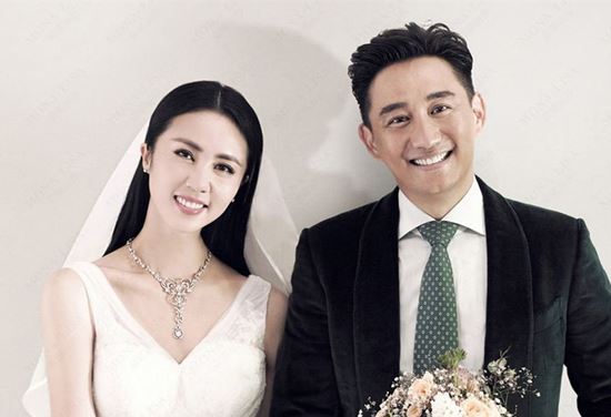 黄磊一共生了几个娃 黄磊一家合照