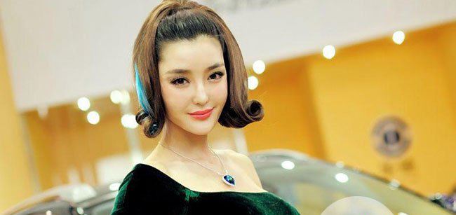 李颖芝全婐艺术照 为求名甘愿“挺身而出”