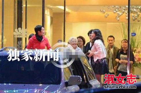 黄轩蒋雯丽车震门真相 黄轩蒋雯丽偷情怎么回事