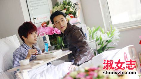 黄轩蒋雯丽车震门真相 黄轩蒋雯丽偷情怎么回事