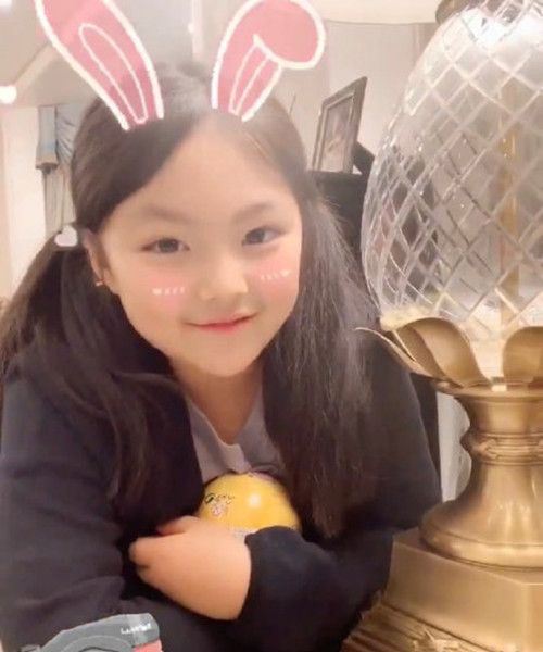 王诗龄近照曝光 长大后的样子也可爱