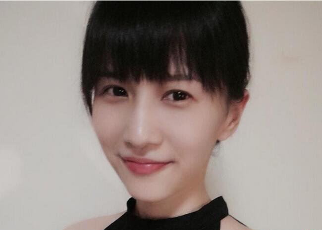 网红papi酱原名姜逸磊 老公老胡资料